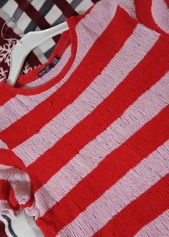 Bershka Kırmızı Çizgili Kısa Kollu Kız Triko Tişört