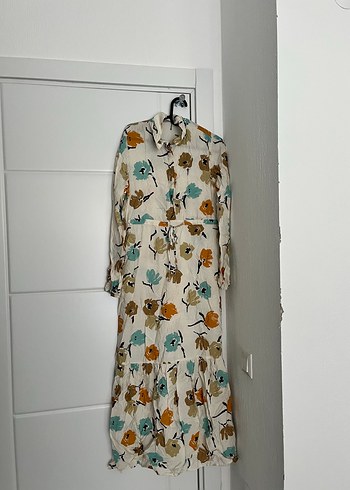 Çiçek Desenli Uzun Kollu - Görsel 3