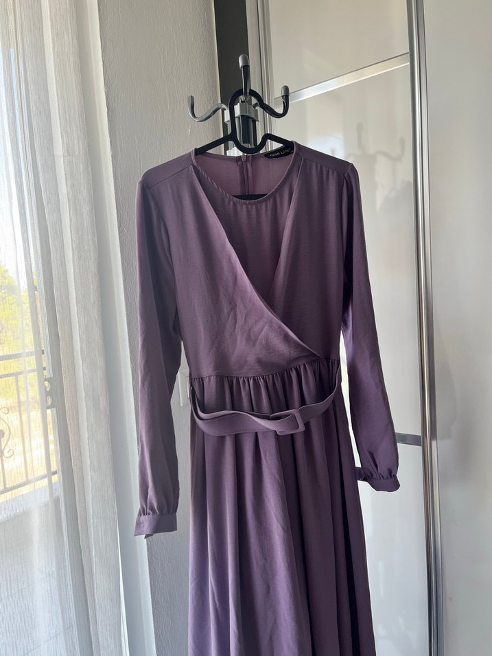 Mor V Yakalı Uzun Drapeli Kadın Elbise - Görsel 2