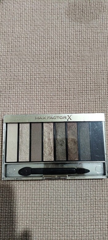 Beden Max factor far paleti
