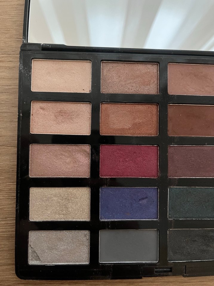 H&M Çok Renkli Göz Farı Paleti - Görsel 2