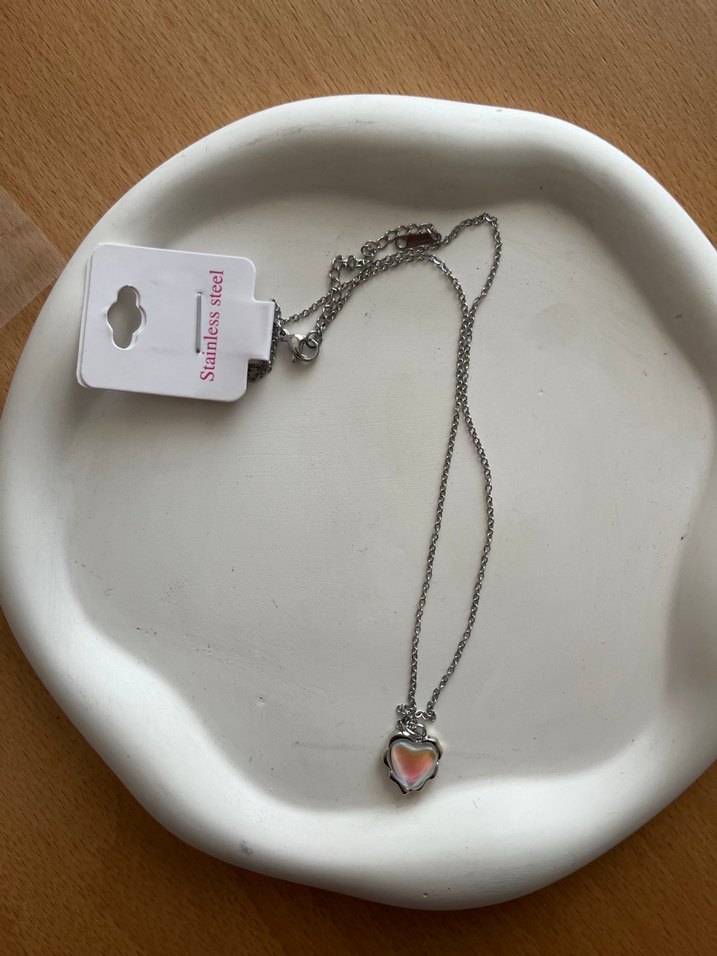 Çok Renkli Zincir Detaylı Midi Kolye - Görsel 3