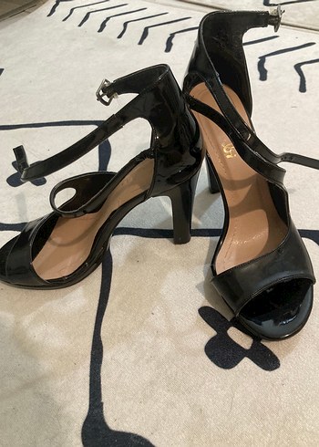 Kadın Siyah Rugan Topuklu Ayakkabı - Görsel 2