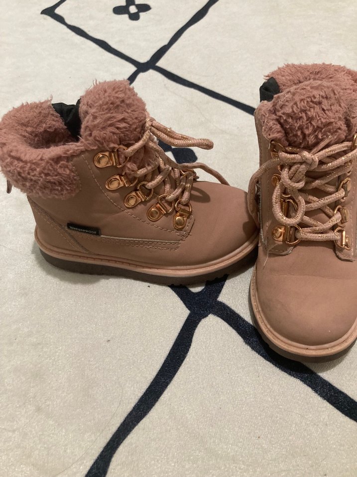 Kızlar için Pembe Süet Kürklü Bot - Görsel 3