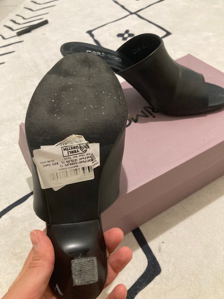 Kadın Siyah Dolgu Topuklu Sandalet - Görsel 3