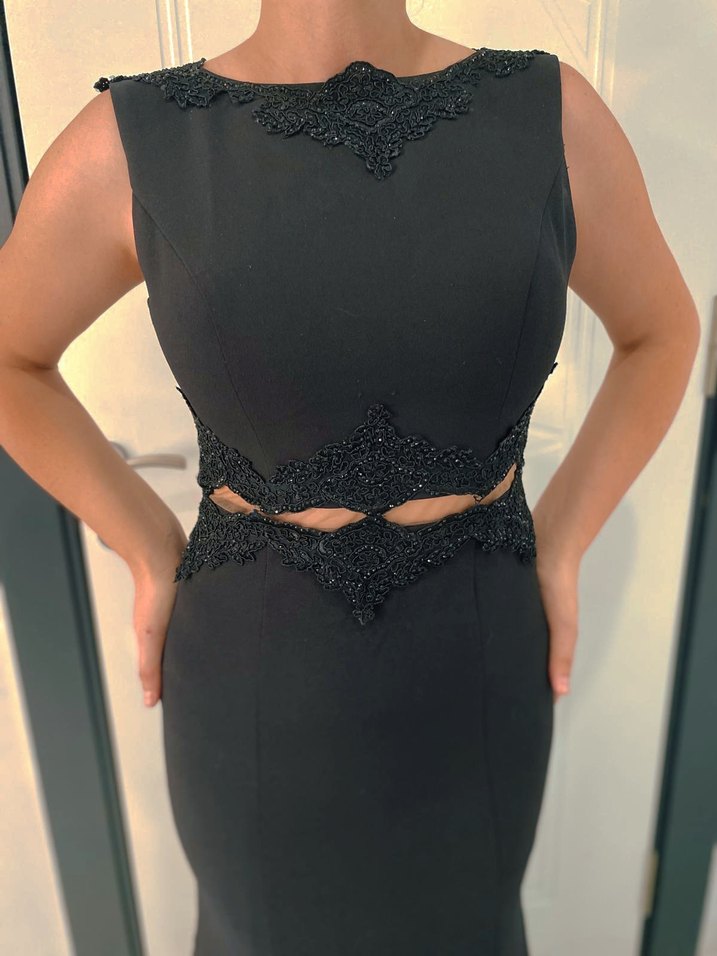 Dantel Detaylı Siyah Uzun Abiye Elbise - Görsel 2