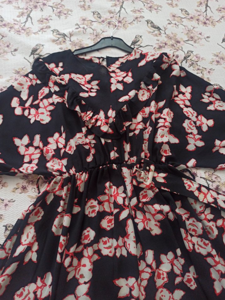 Kırmızı Çiçekli Uzun Kadın Elbise - Görsel 3