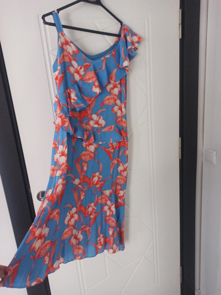 Mavi Çiçek Desenli Uzun Askılı Elbise - Görsel 3