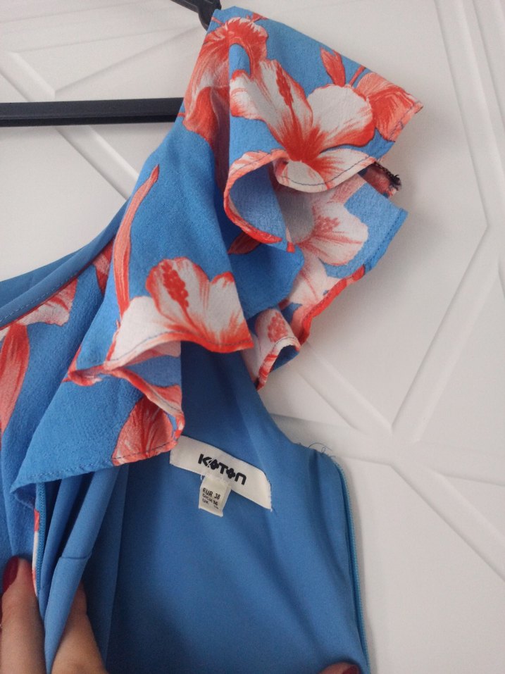 Mavi Çiçek Desenli Uzun Askılı Elbise - Görsel 4