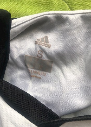 Beyaz V Yaka Kısa Kollu Beşiktaş Forması - Görsel 4