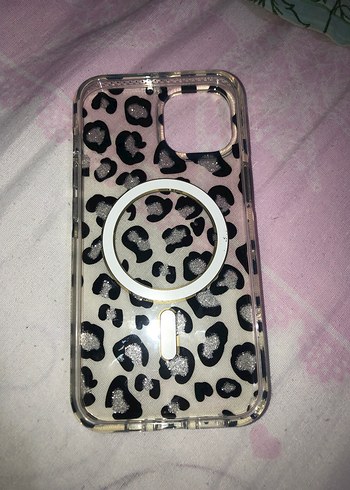 iPhone 13 Parlak Siyah Leopar Desenli Telefon Kılıfı - Görsel 2