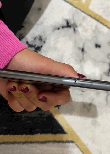 Siyah iPhone 8 plus 64 GB - Görsel 6