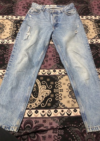 Bershka Acik Mavi Rahat Kesim Denim Jean