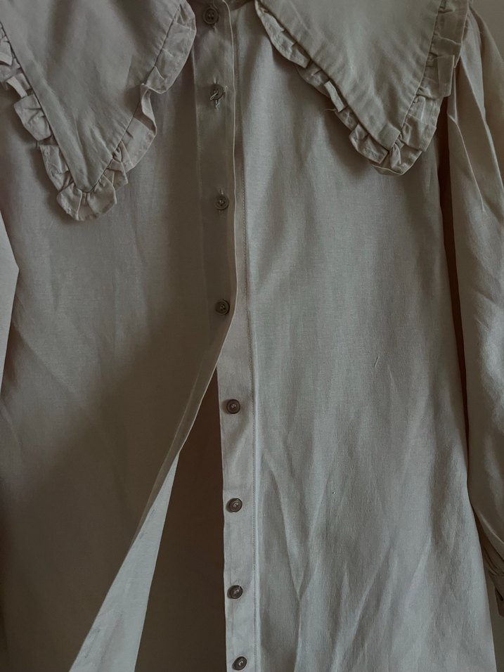 Düğmeli Bej Keten Kadın Gömlek - Görsel 3