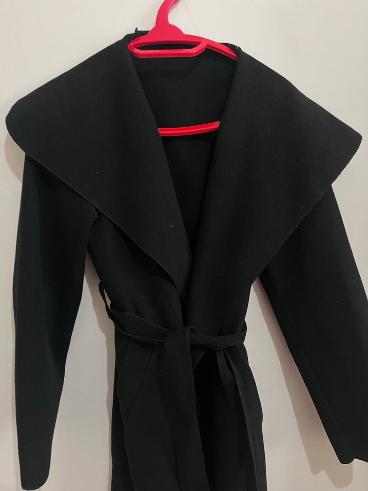 Siyah Kadın Kaban - Görsel 2