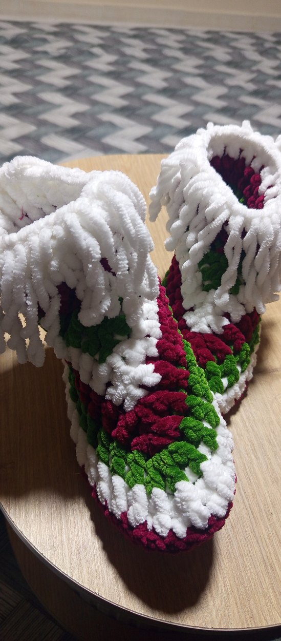 Renkli Örgü Kız Ev Terliği - Görsel 2