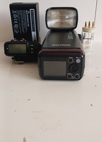 Godox AD200 Siyah Kamera Flaş Ünitesi - Görsel 2