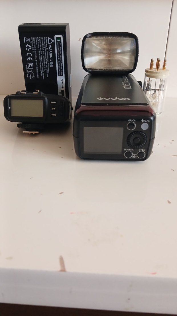 Godox AD200 Siyah Kamera Flaş Ünitesi - Görsel 4