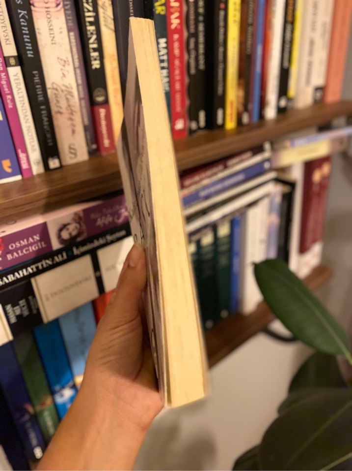 Başka - Kahraman Tazeoğlu Roman - Görsel 3