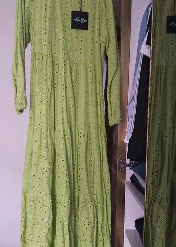 Yeşil Nakışlı Uzun Bohem Elbise - Görsel 2