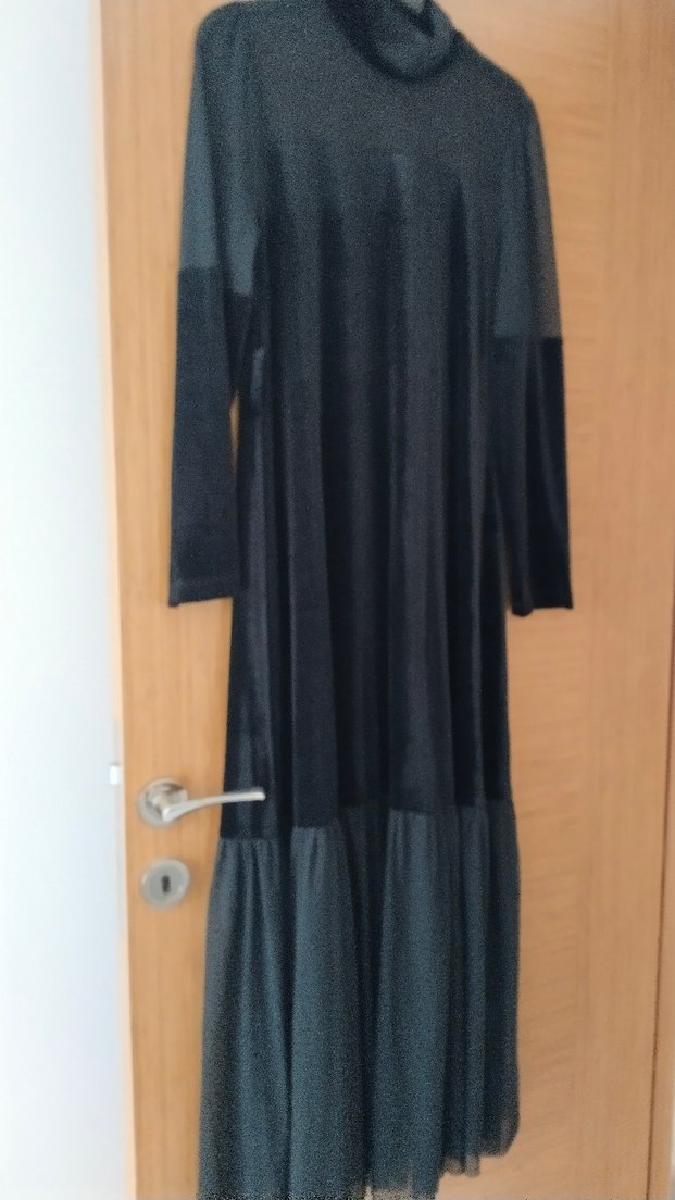 Siyah Uzun Piliseli Gotik Elbise - Görsel 2