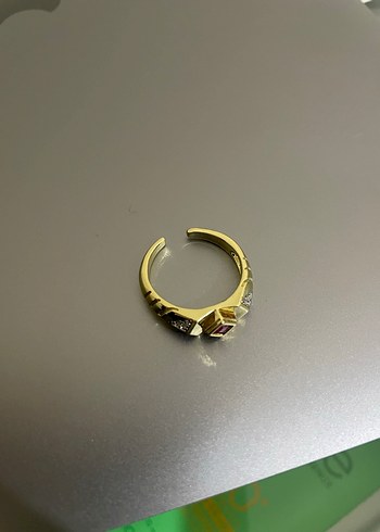 Altın Renkli Yüzük - Görsel 4