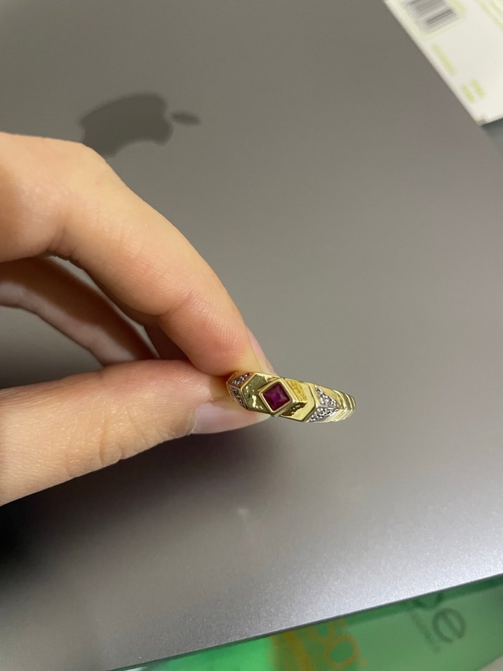 Altın Renkli Yüzük - Görsel 2