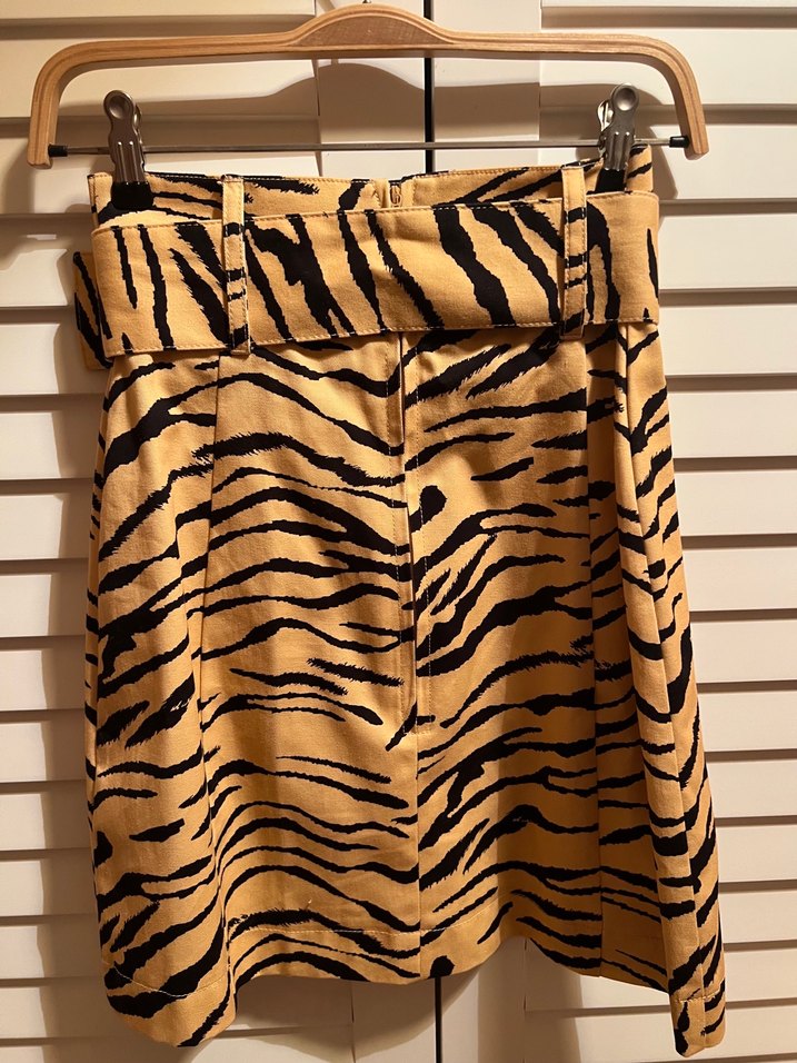 Zebra desenli kemerli mini etek - Görsel 2