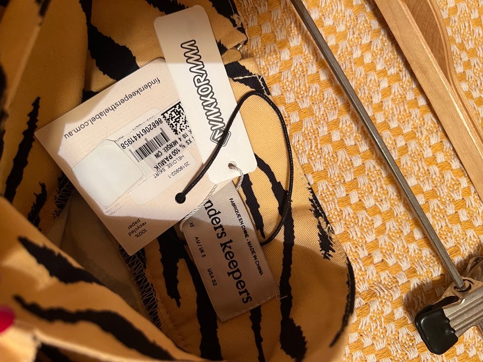 Zebra desenli kemerli mini etek - Görsel 3