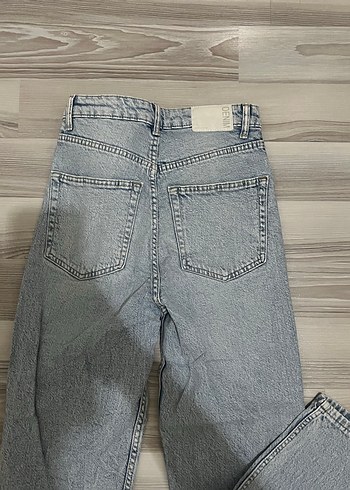 s Beden Bershka Mom Slim Jean