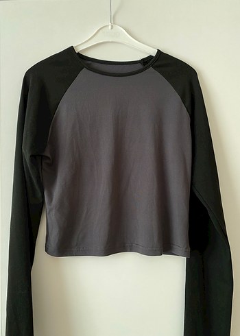 Gri Uzun Kollu Dar Kesim Crop Top