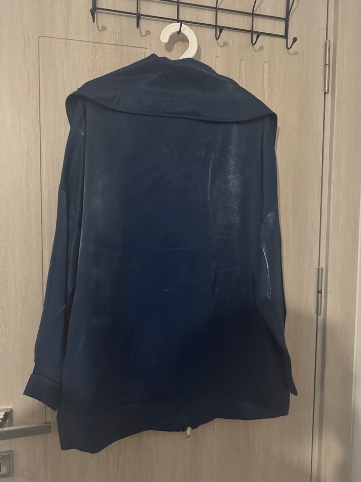 Lacivert saten takım - Görsel 3