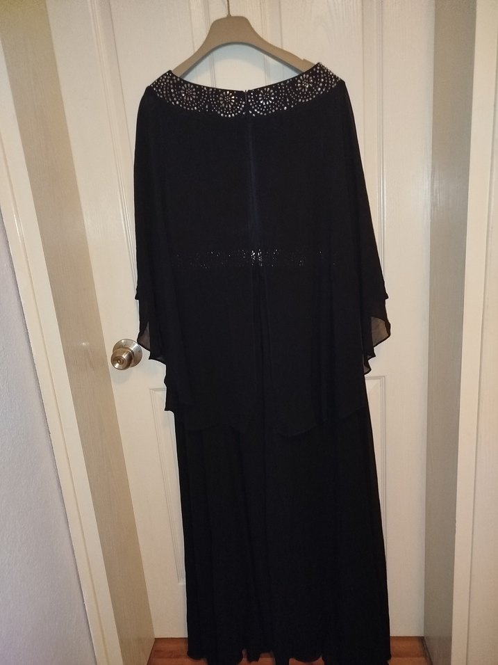 Siyah Uzun Kollu Gotik Kadın Abiye Elbise - Görsel 4