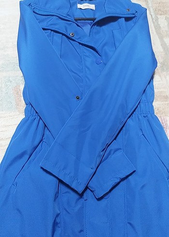 Düğmeli Mavi Kadın Yağmurluk - Görsel 2