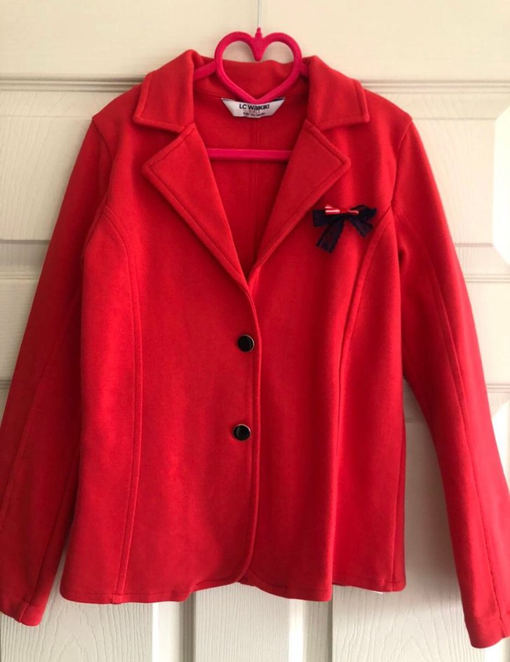 Kırmızı Düğmeli Ceket - Görsel 2