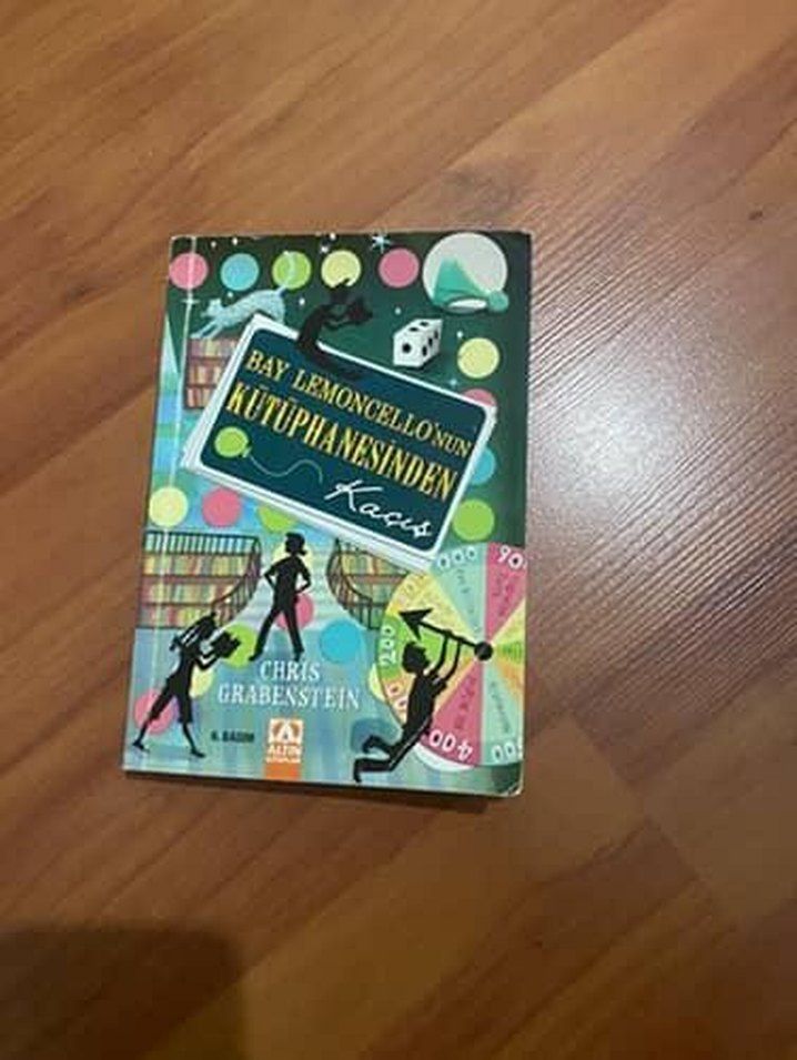Bay Lemoncello'nun Kütüphanesinden Karışık Mizah Kitabı - Görsel 2