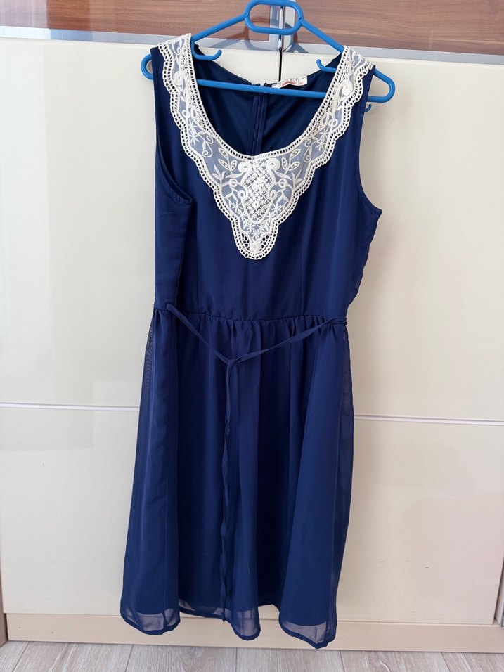 Dantel Yakalı Mavi Elbise - Görsel 3