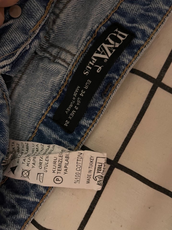 Yırtmaçlı Mavi Kadın Midi Kot Pantolon - Görsel 2