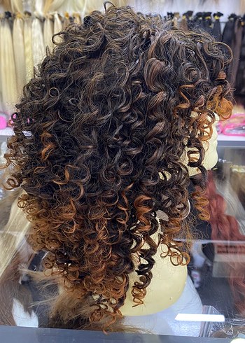 Sentetik kıvırcık peruk - Görsel 7