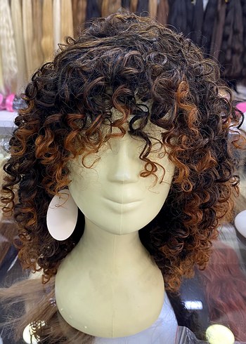 Sentetik kıvırcık peruk - Görsel 9
