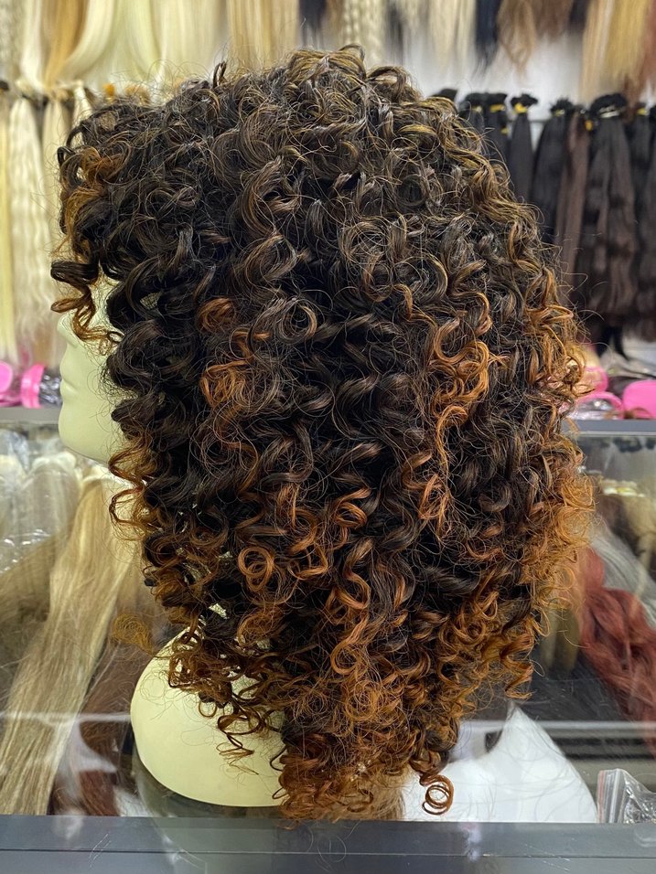 Sentetik kıvırcık peruk - Görsel 3