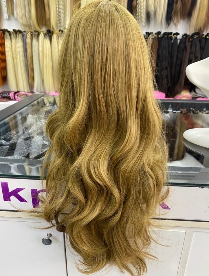 Dalgalı uzun Sentetik Peruk - Görsel 2