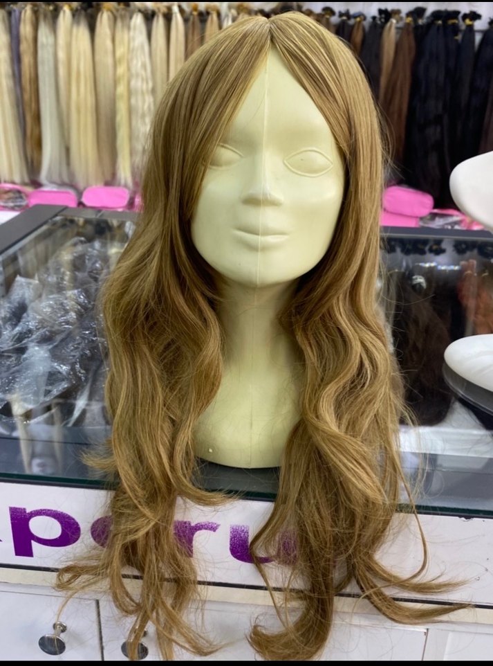 Dalgalı uzun Sentetik Peruk - Görsel 5