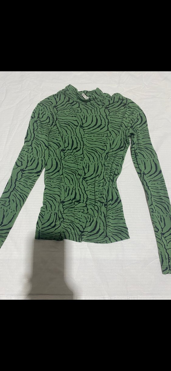 Yeşil Desenli Balıkçı Yaka Bluz - Görsel 3