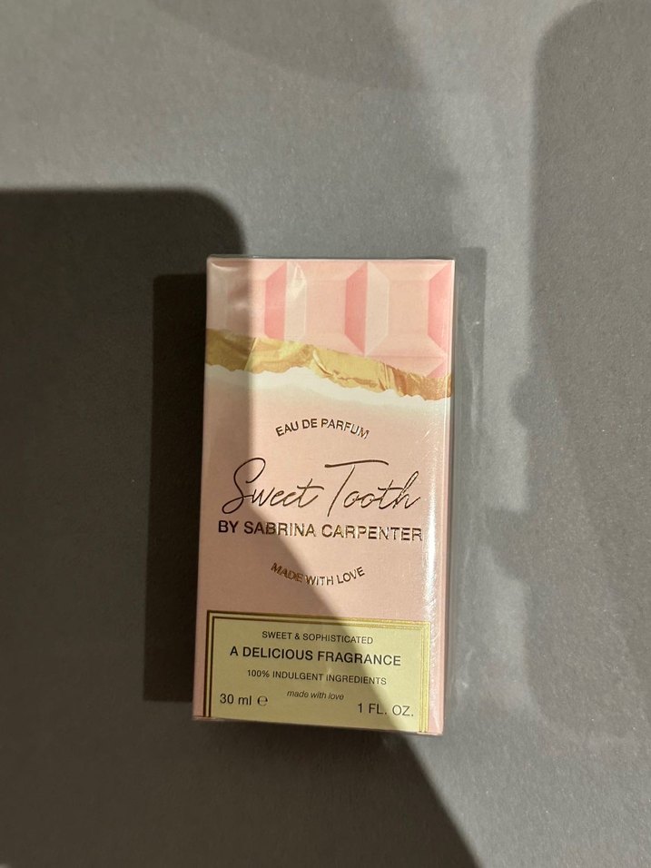 Sweet Tooth Sabrina Carpenter - Görsel 2