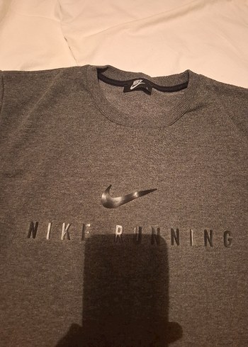 Gri Erkek Nike Running Sweatshirt - Görsel 2