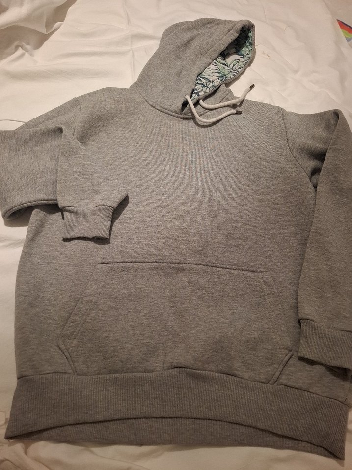 Gri Kapüşonlu Kadın Sweatshirt - Görsel 3