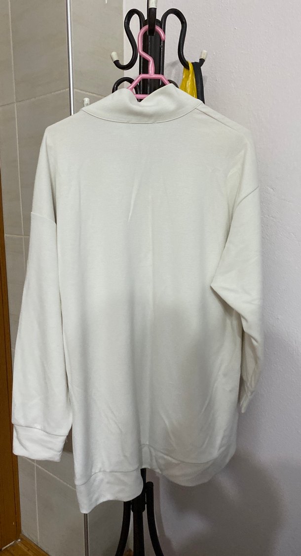 Beyaz Yüksek Yaka Kadın Pamuklu Gömlek - Görsel 2