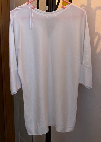 Kadın Beyaz V Yaka Pamuklu Tişört - Görsel 2