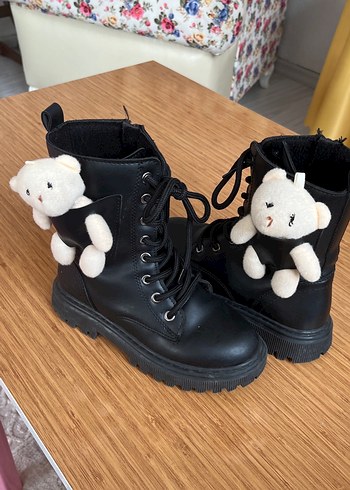 Siyah ayıcıklı kız çocuk Bot - Görsel 4